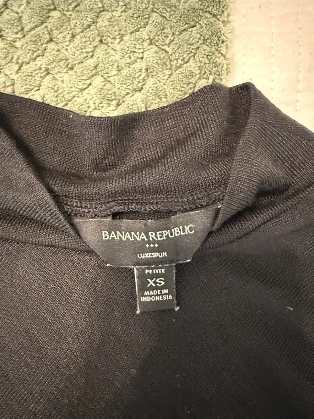 Banana Republic Black Sleeveless Mock Neck Top